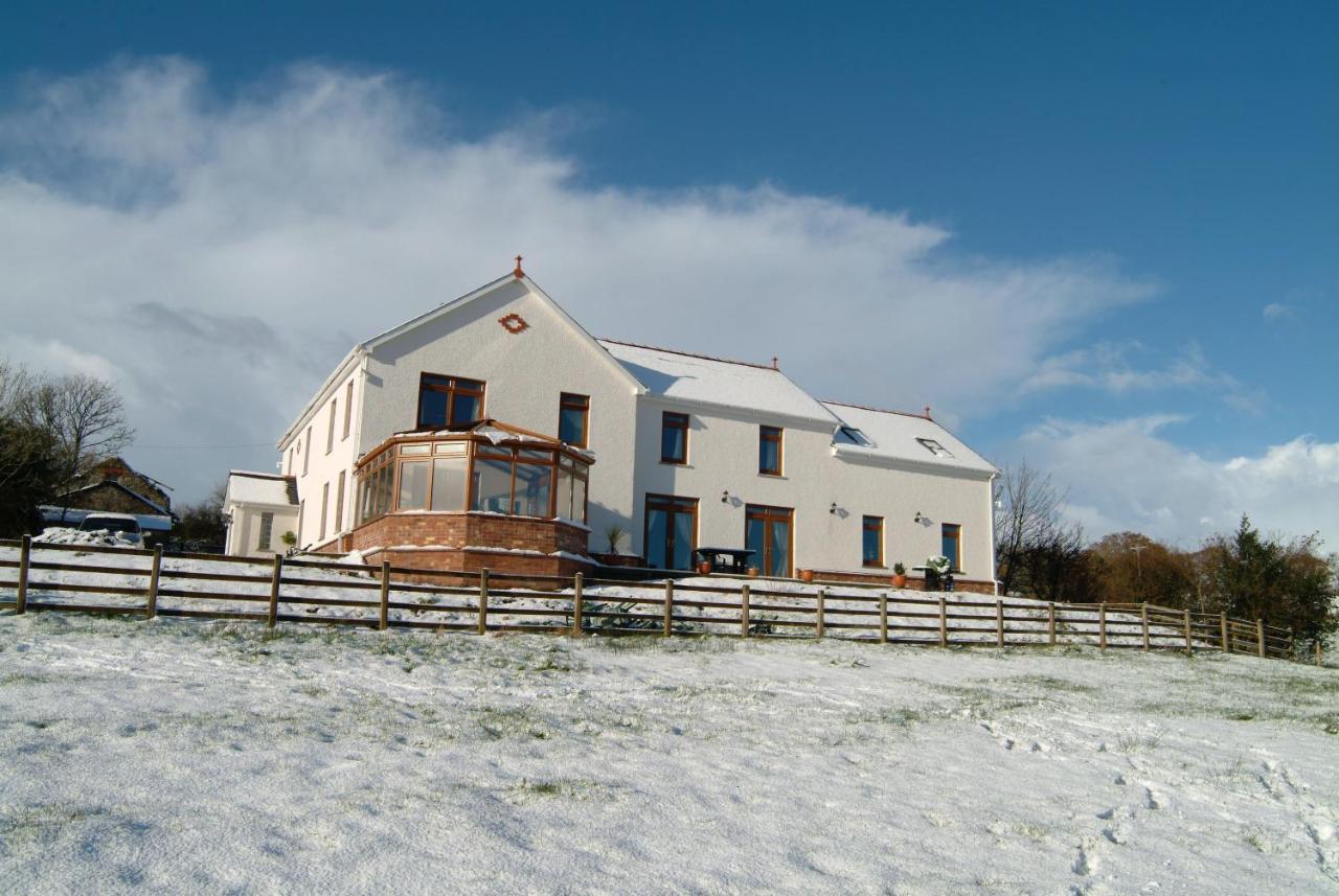 Ferienwohnung Penddaulwyn Uchaf Farm # Carmarthenshire Nantgaredig Exterior foto